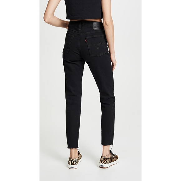 Levi's Denim - NWT LEVIS tapered RIBCAGE JEANS